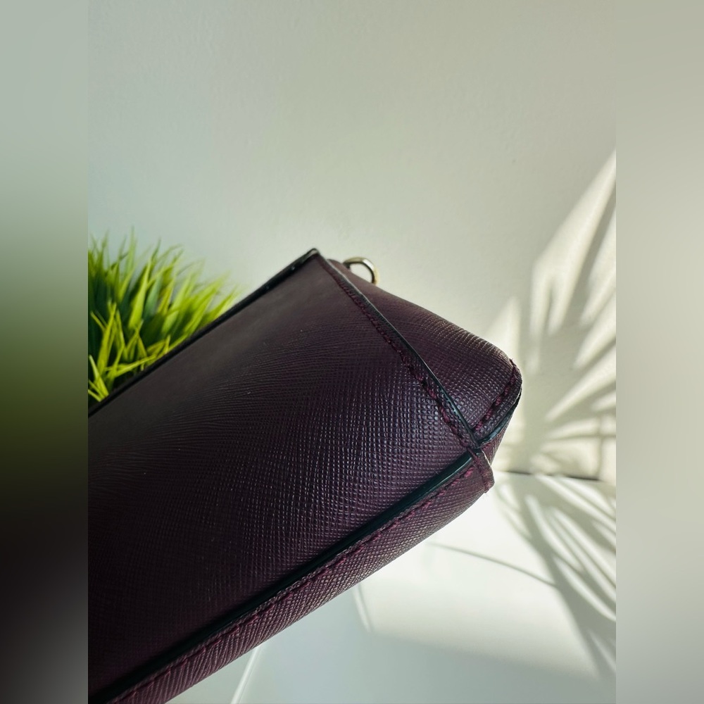 Kate Spade| Burgundy Crossbody Bag with Chain - Picture 4 of 12